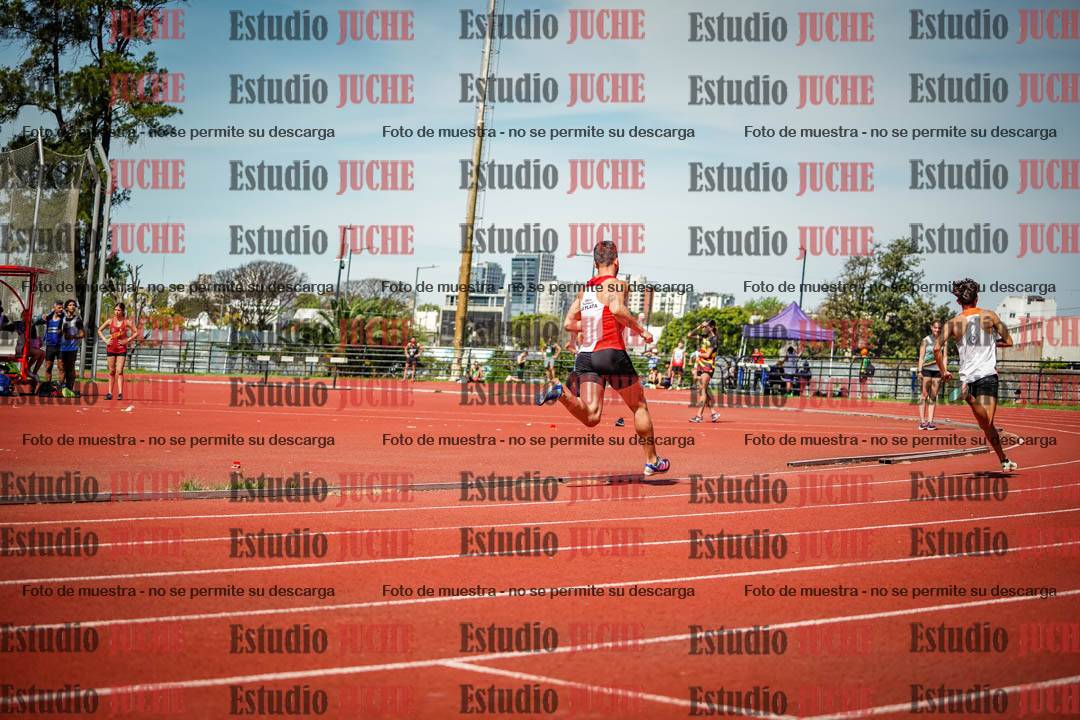 Fotos de los 800 m llanos de varones