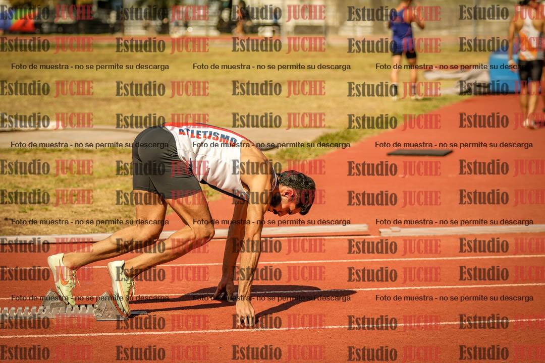 Fotos de los 400 m llanos de varones