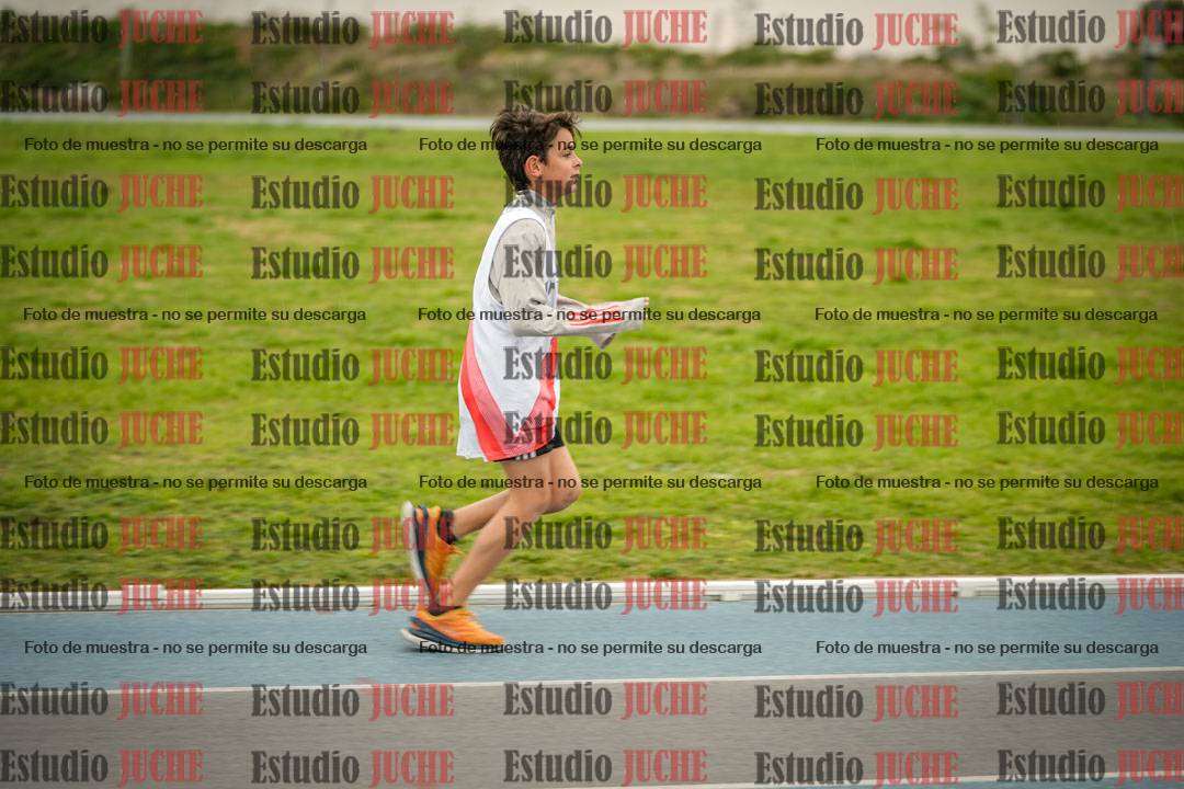 Fotos de los 2000 m llanos de mujeres U14 y U17 - varones U14