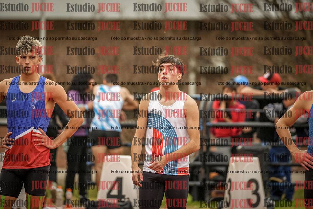 Fotos de los 100 m llanos de varones - FINAL