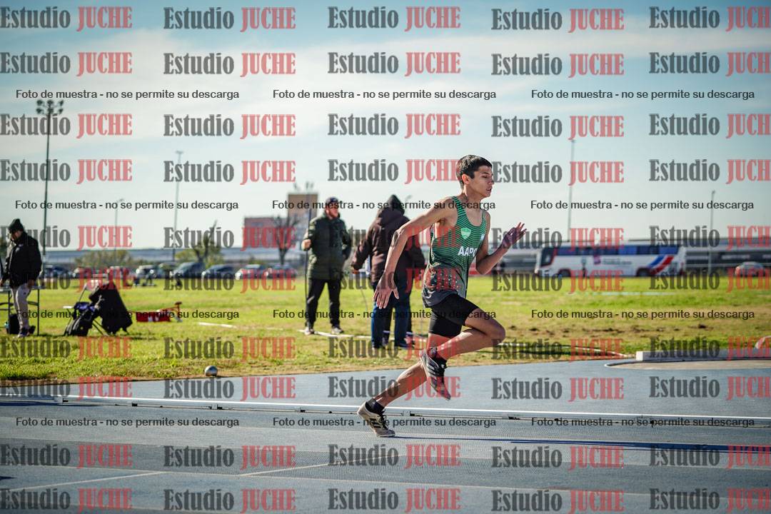 Fotos de los 400 m llanos de varones
