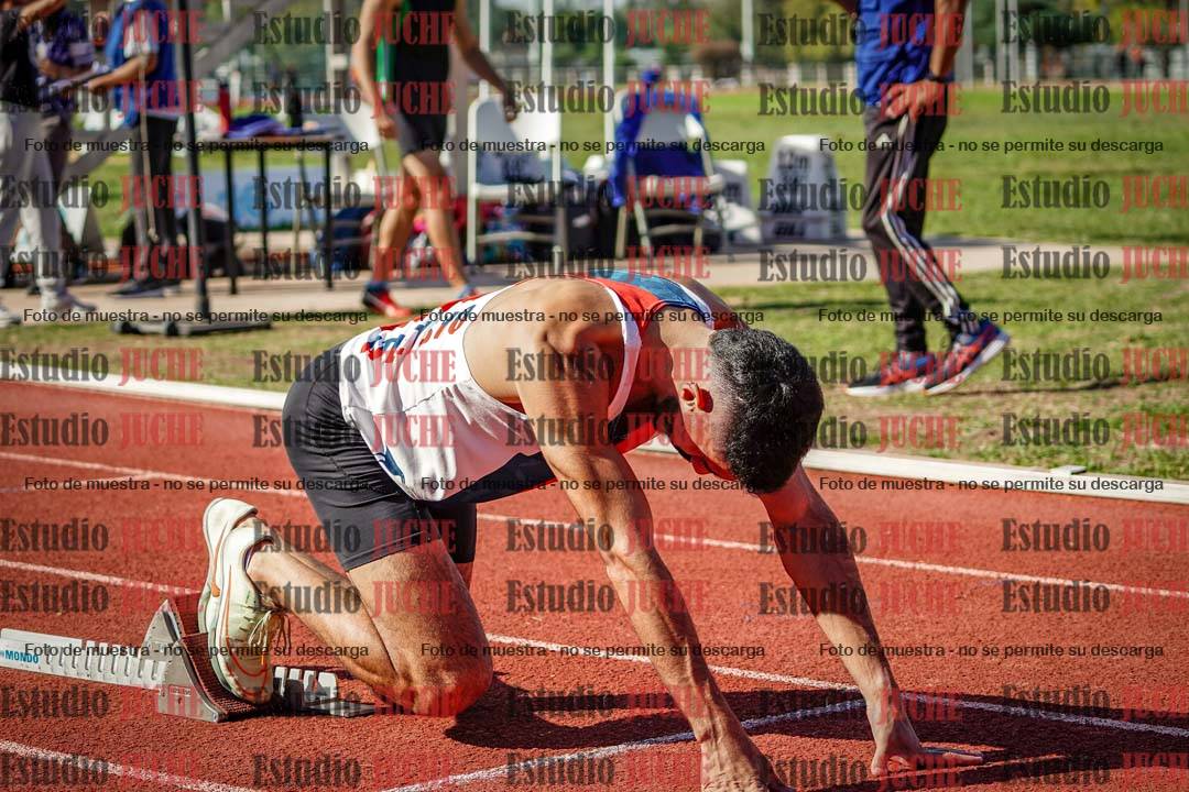 Fotos de los 400 m llanos de varones