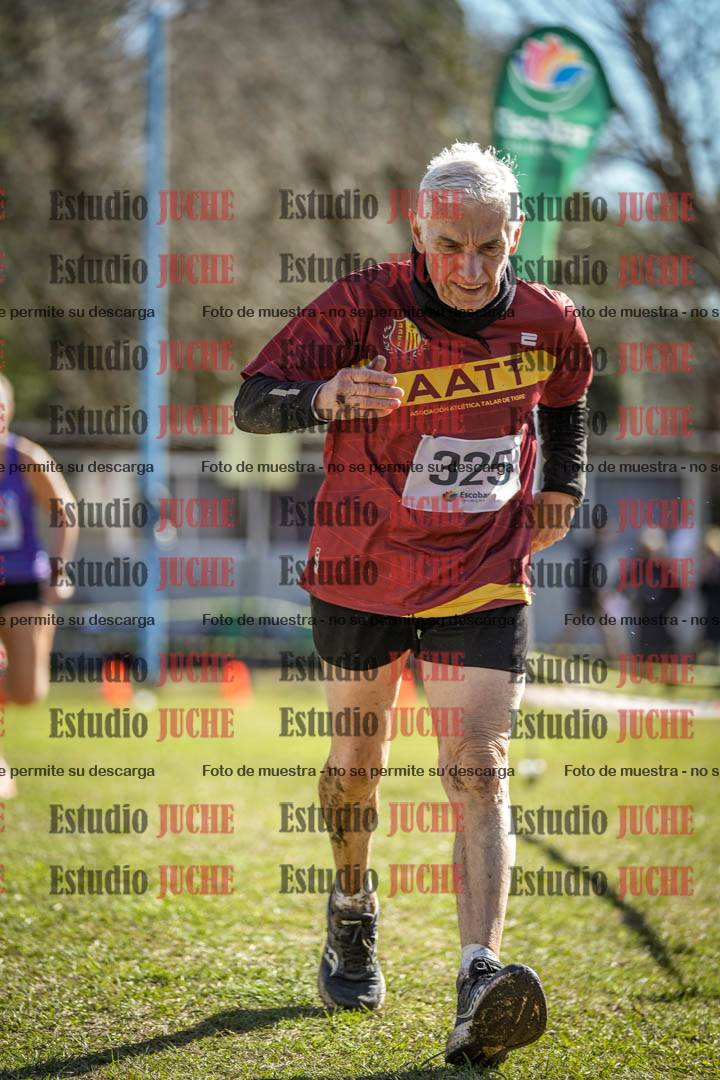 Fotos de la llegada del cross de 1500 m