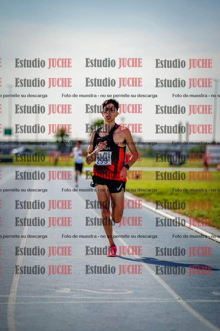 Fotos de los 3000 m llanos de varones