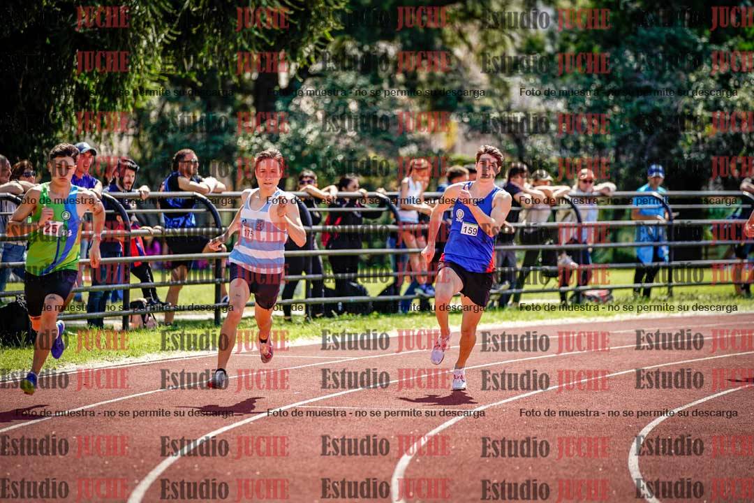 Fotos de los 800 m llanos de varones