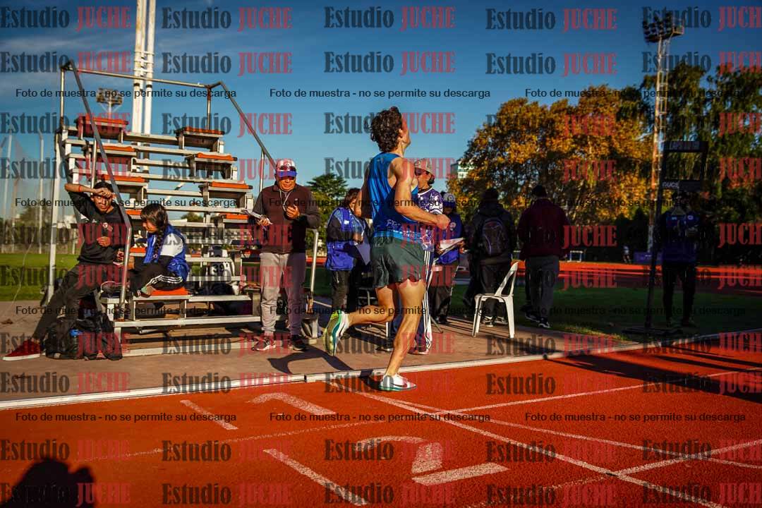 Fotos de los 3000 m llanos de varones
