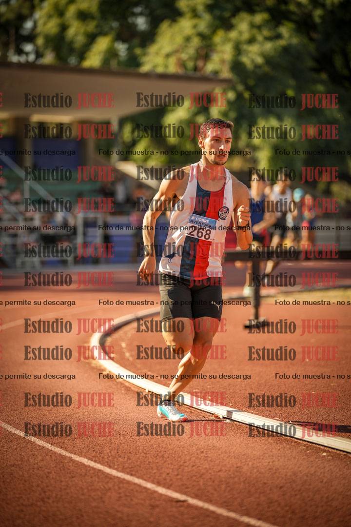 Fotos de los 800 m llanos de varones