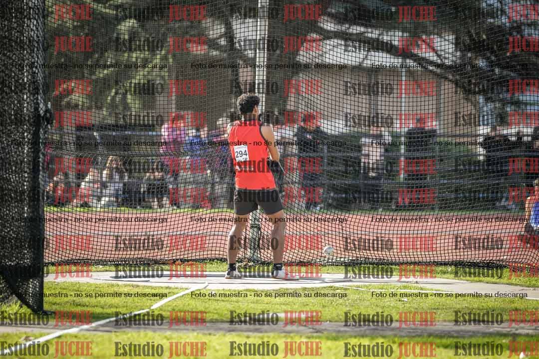 Fotos del lanzamiento de martillo de varones