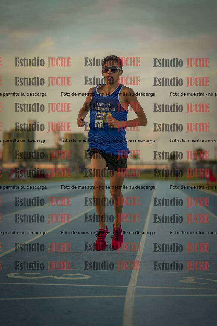 Fotos de los 3000 m llanos de varones