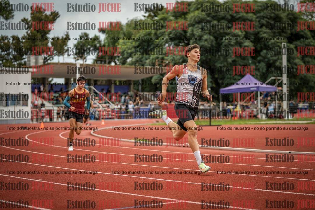 Fotos de los 400 m llanos de varones