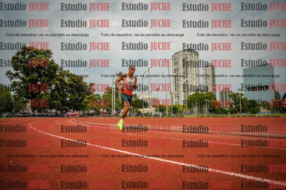 Fotos de los 3000 m llanos de varones