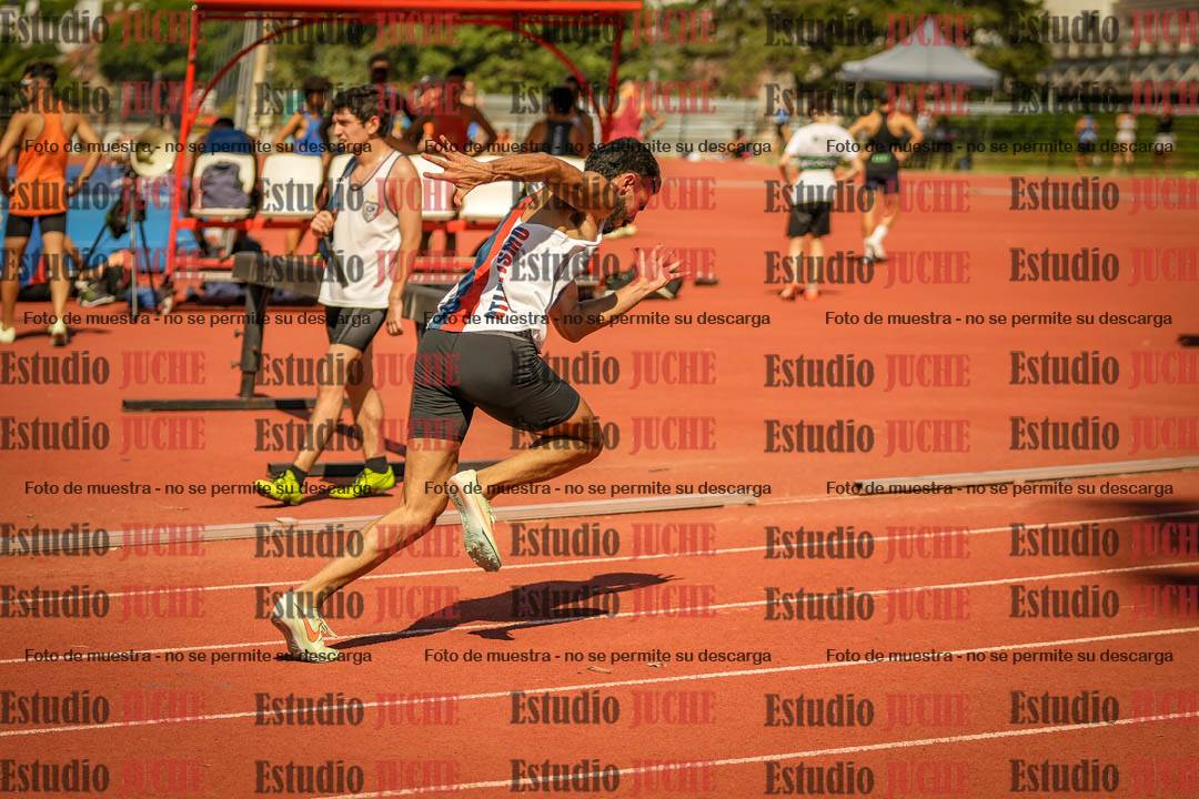 Fotos de los 400 m llanos de varones