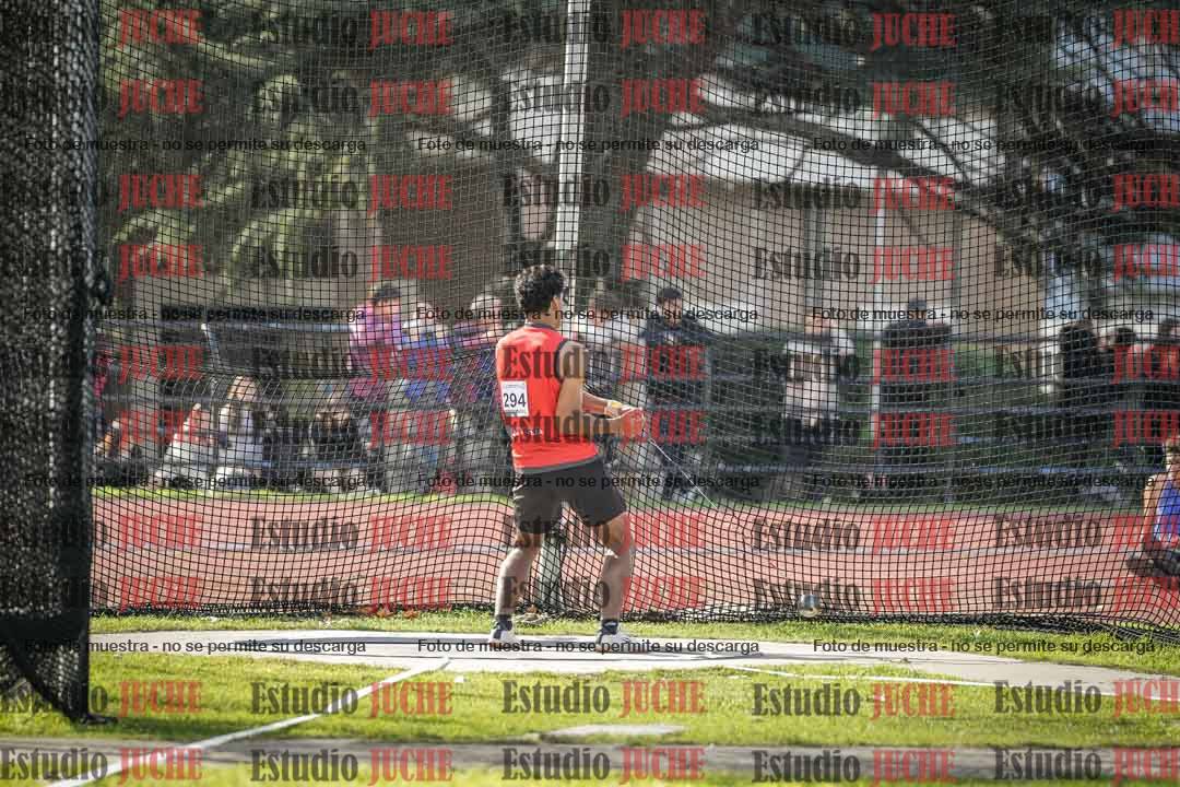 Fotos del lanzamiento de martillo de varones