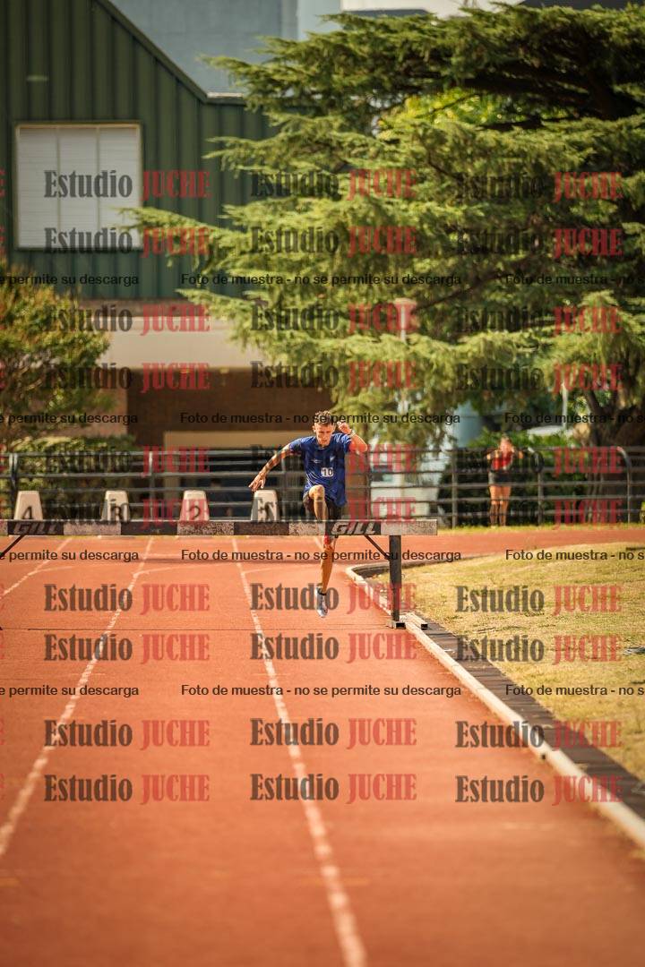 Fotos de los 3000 m con obstáculos de varones