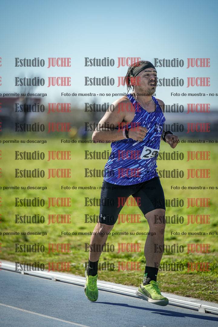 Fotos de los 5000 m llanos de mujeres y varones