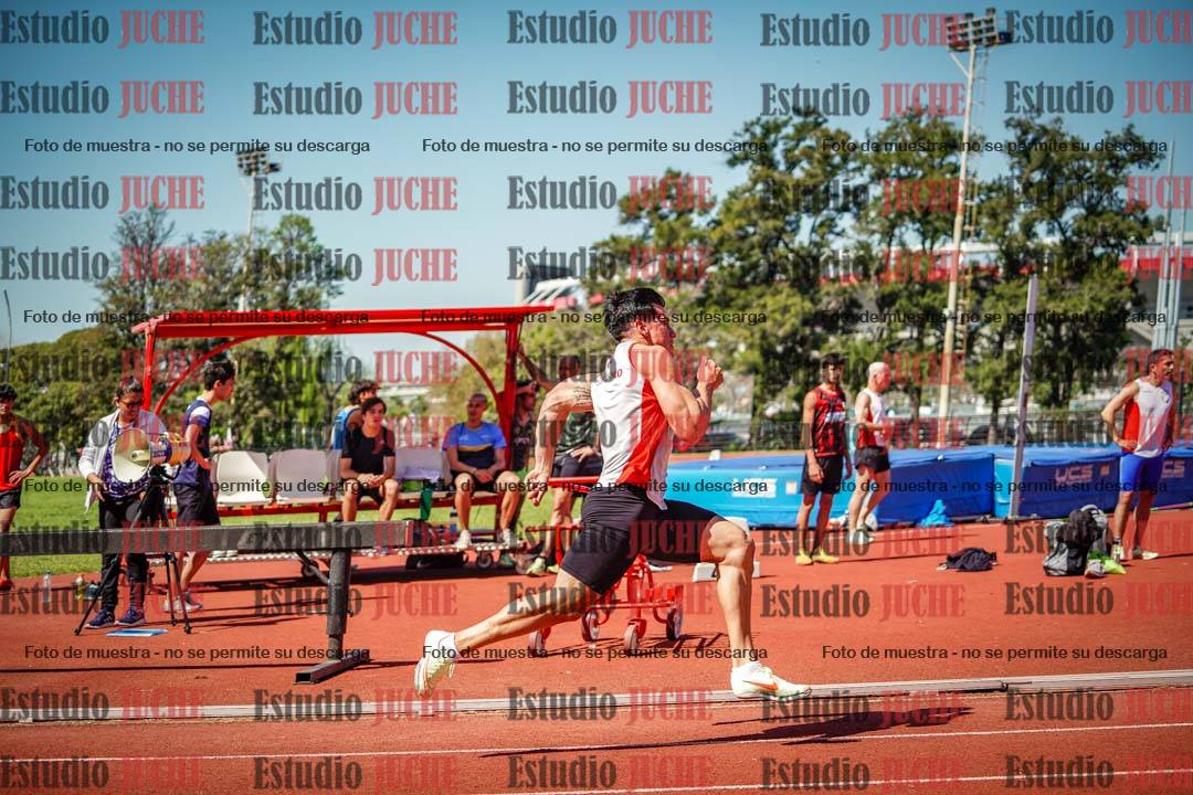 Fotos de los 400 m llanos de varones