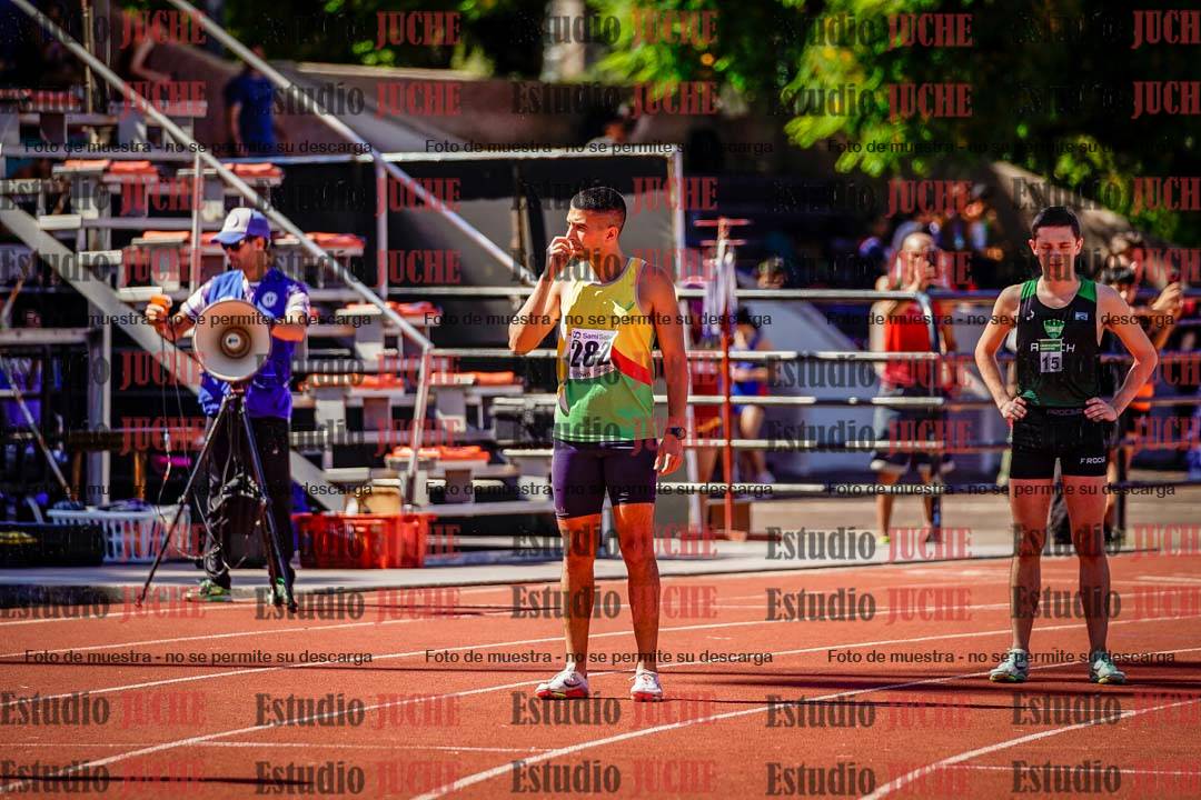 Fotos de los 800 m llanos de varones
