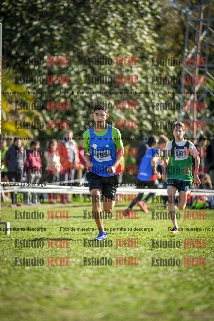 Fotos de la llegada del cross de 2000 m
