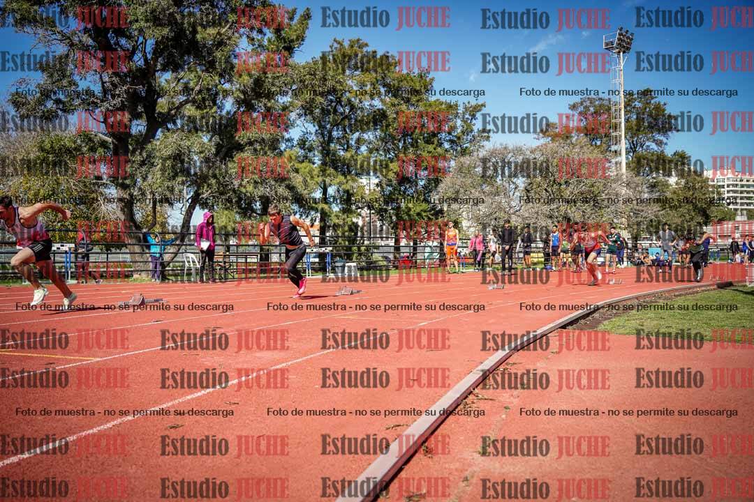 Fotos de los 200 m llanos de varones