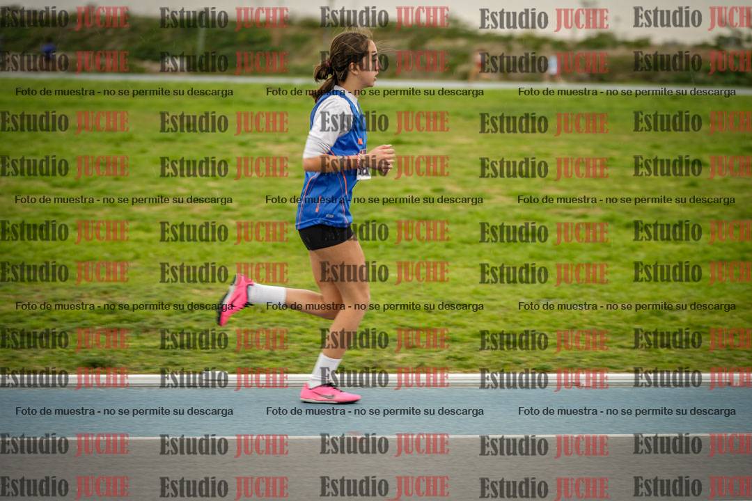 Fotos de los 2000 m llanos de mujeres U14 y U17 - varones U14