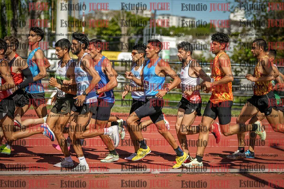 Fotos de los 5000 m llanos de varones