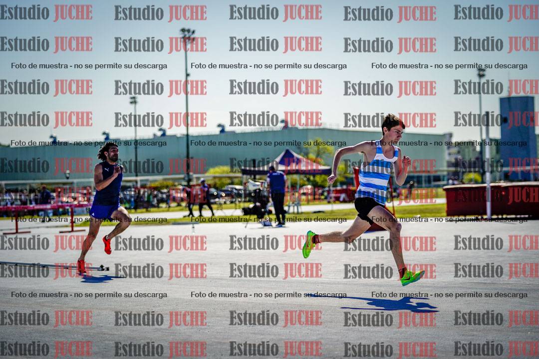 Fotos de los 400 m llanos de varones