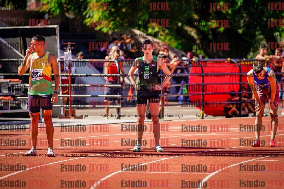 Fotos de los 800 m llanos de varones