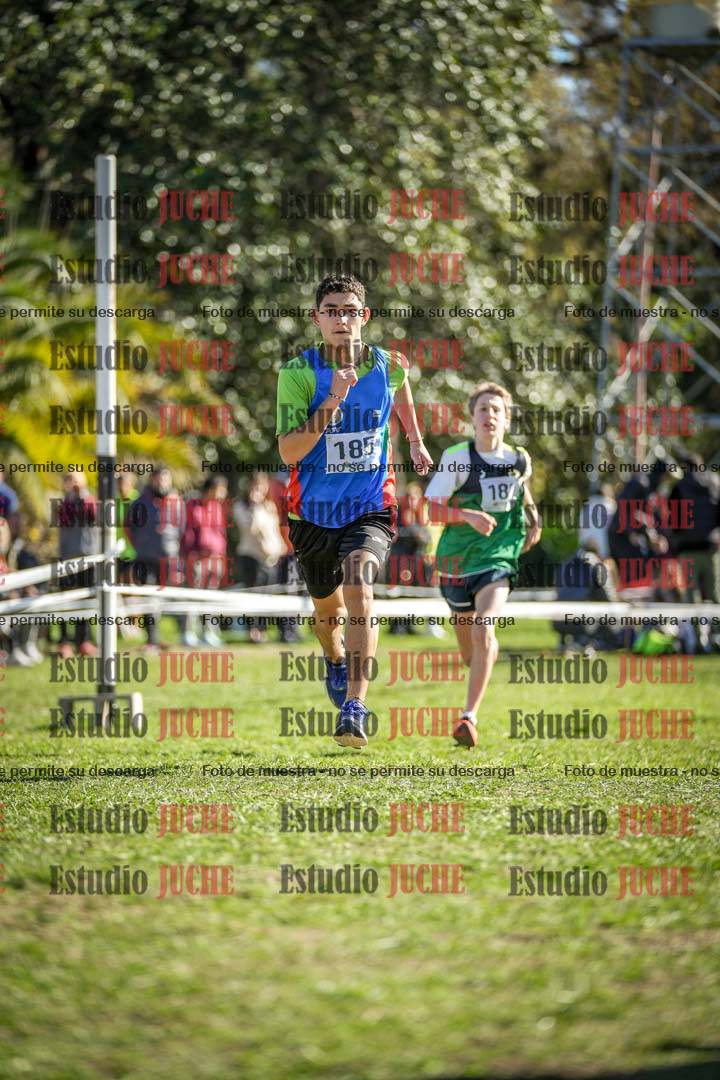 Fotos de la llegada del cross de 2000 m