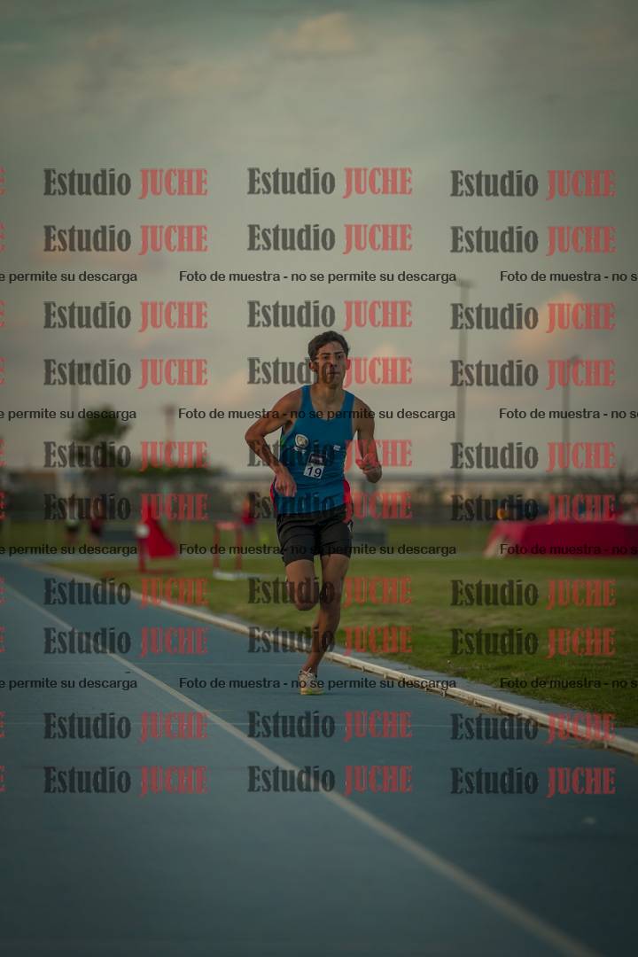 Fotos de los 3000 m llanos de varones
