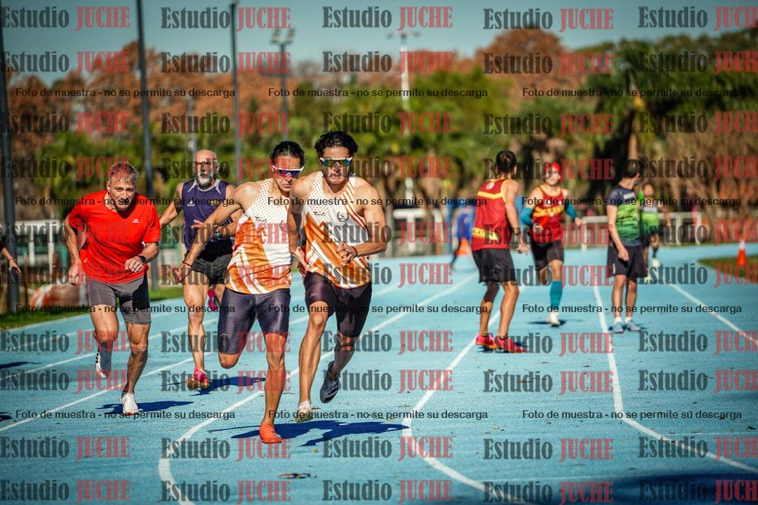 Fotos de las postas 4x200 m llanos de mujeres