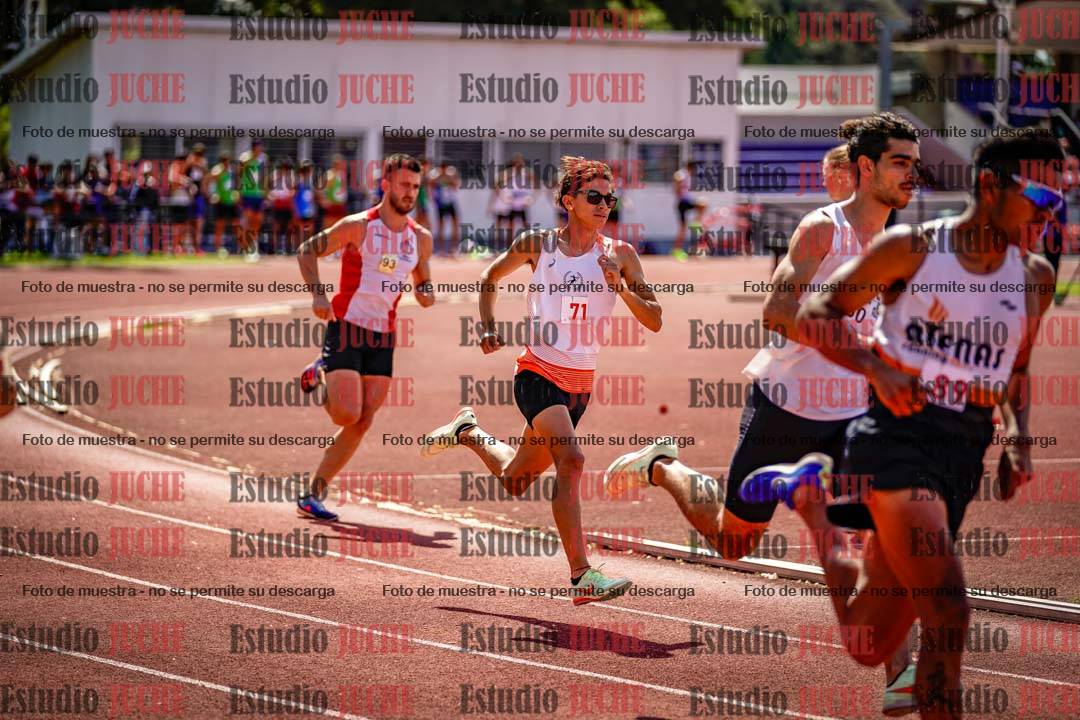 Fotos de los 800 m llanos de varones