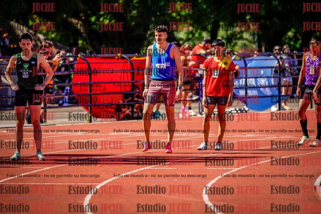 Fotos de los 800 m llanos de varones