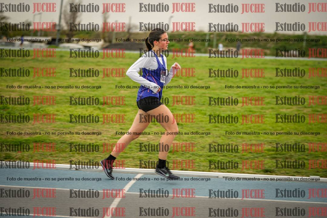 Fotos de los 2000 m llanos de mujeres U14 y U17 - varones U14