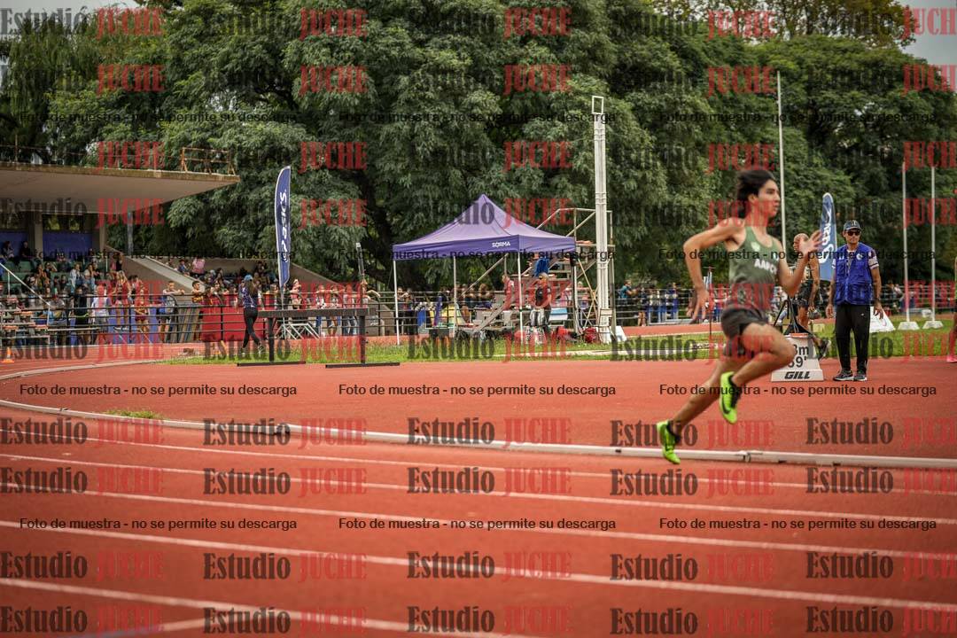 Fotos de los 400 m llanos de varones