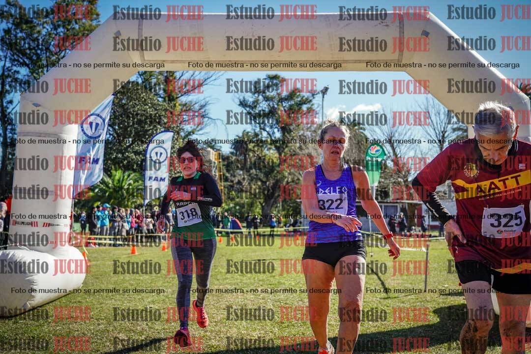 Fotos de la llegada del cross de 1500 m