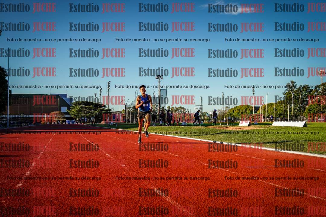 Fotos de los 3000 m llanos de varones