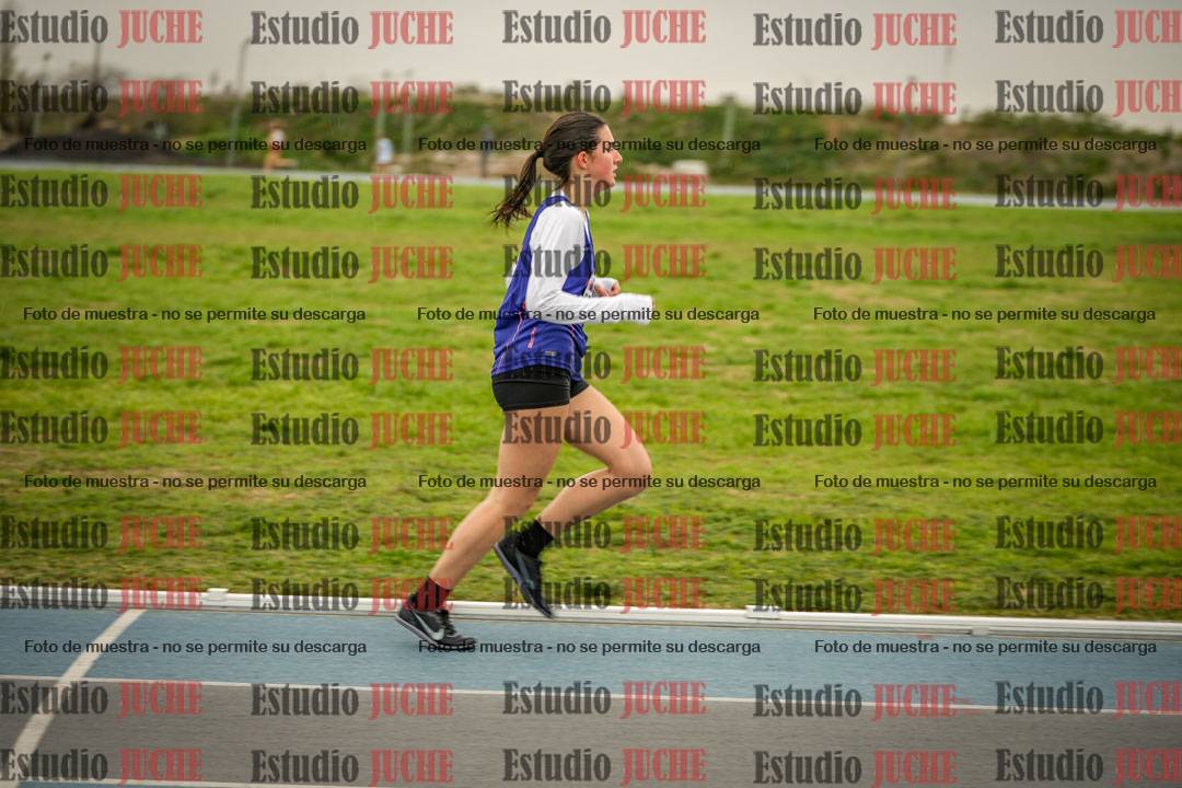 Fotos de los 2000 m llanos de mujeres U14 y U17 - varones U14