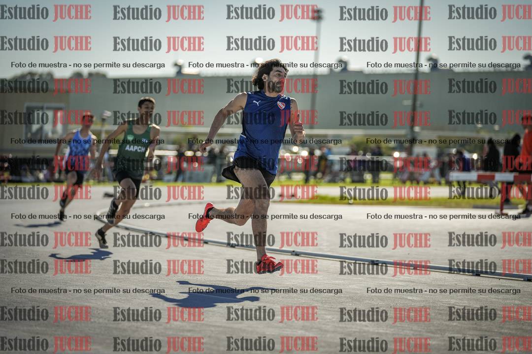 Fotos de los 400 m llanos de varones