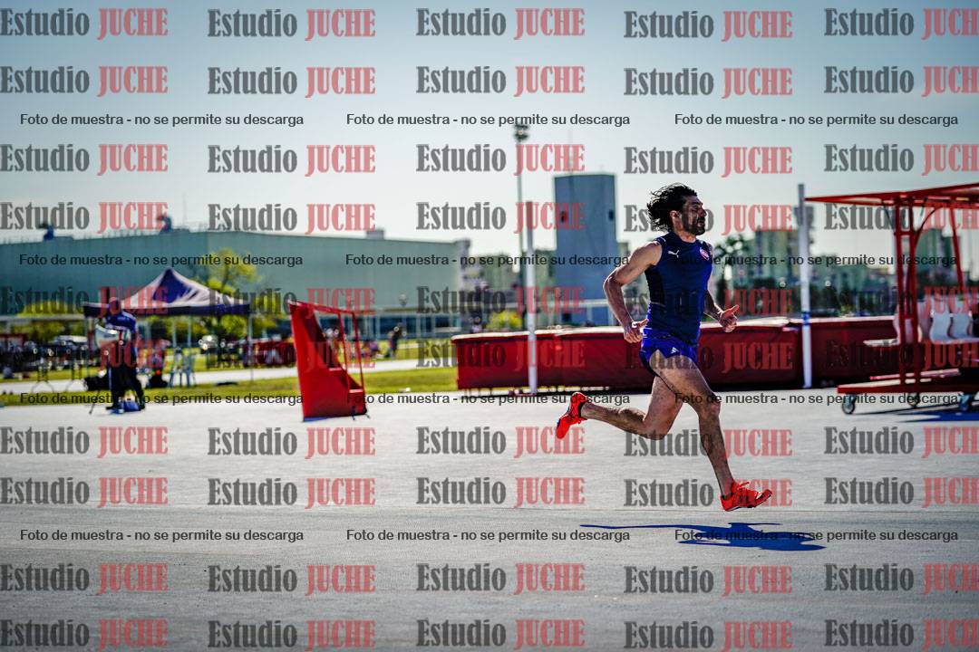Fotos de los 400 m llanos de varones