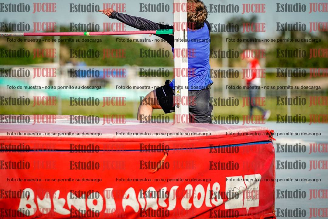 Fotos del salto en alto de mujeres y varones - U15