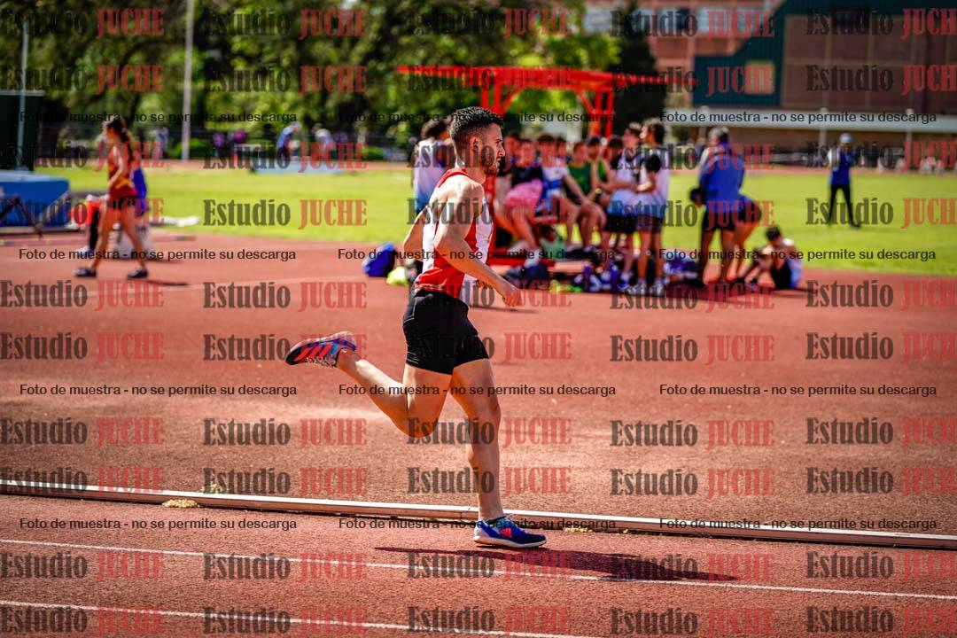 Fotos de los 800 m llanos de varones