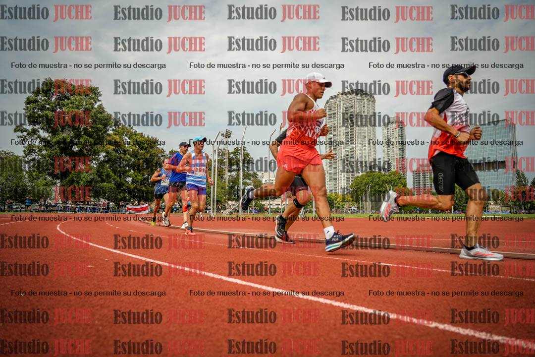 Fotos de los 3000 m llanos de varones