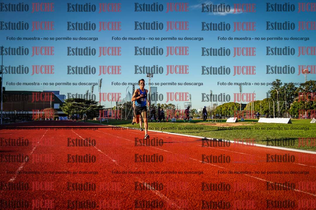Fotos de los 3000 m llanos de varones