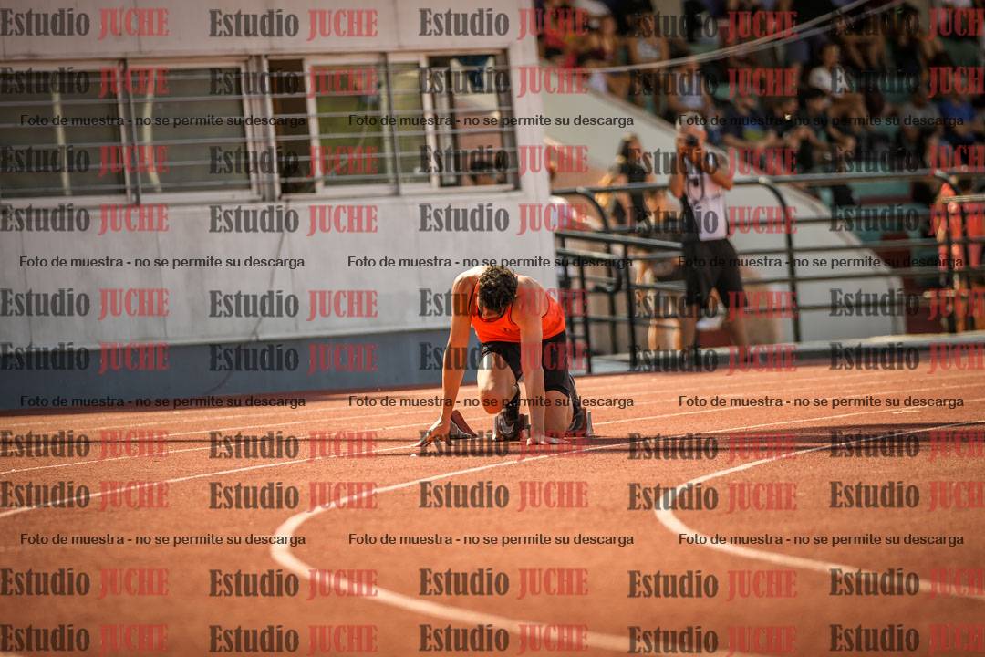 Fotos de los 400 m llanos de varones
