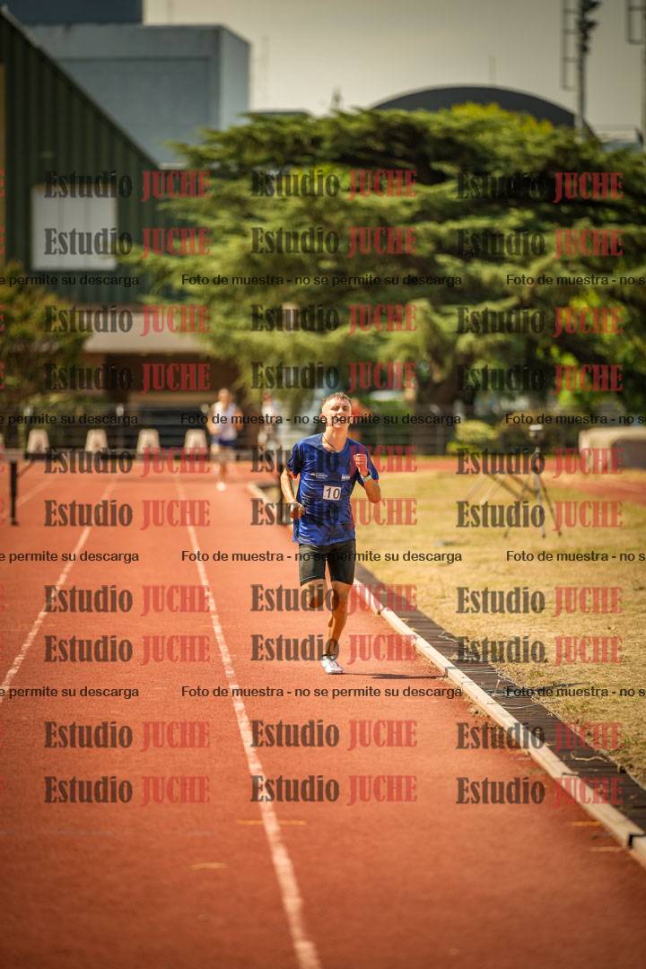 Fotos de los 3000 m con obstáculos de varones