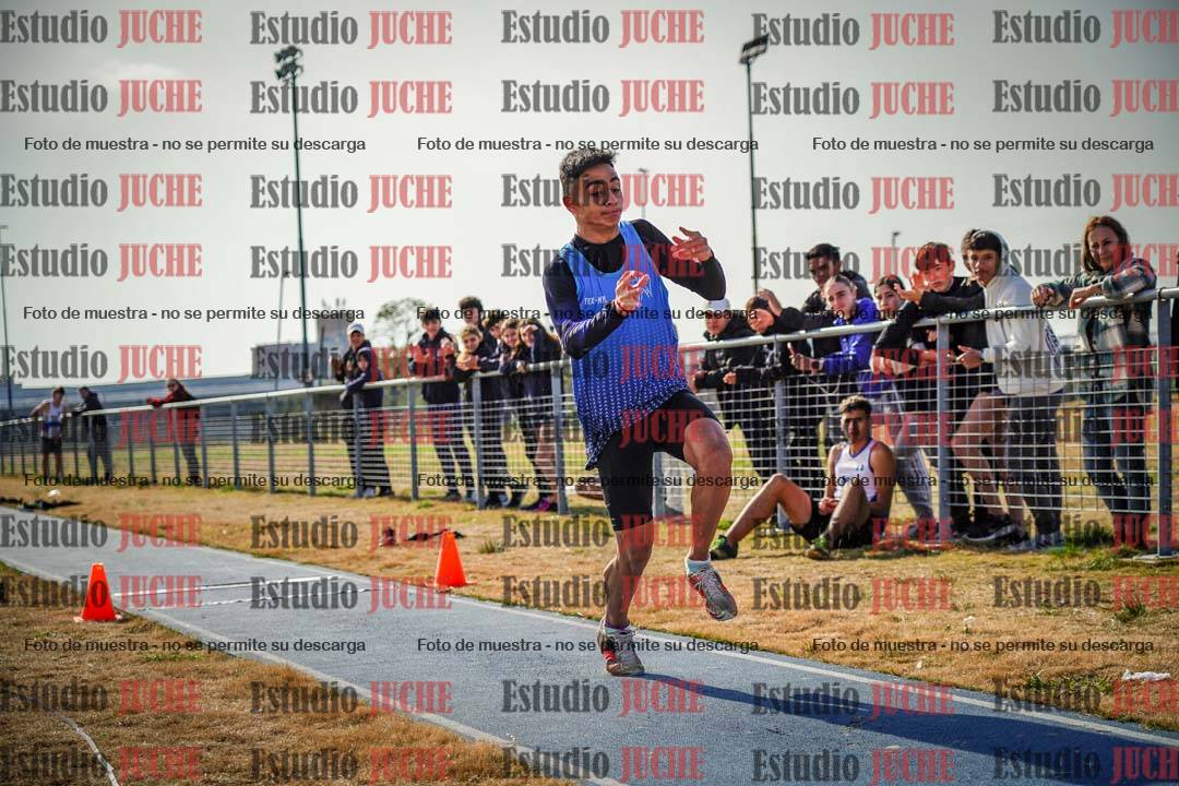 Fotos del salto triple de varones