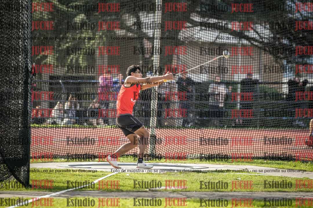 Fotos del lanzamiento de martillo de varones