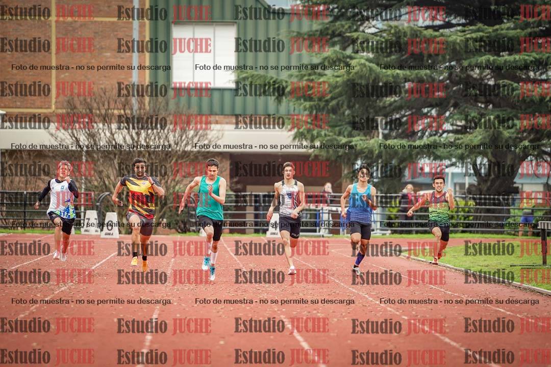 Fotos de los 200 m llanos de varones