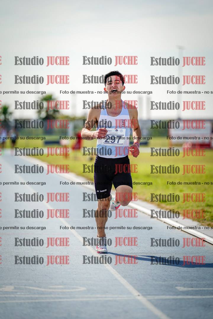 Fotos de los 3000 m llanos de varones