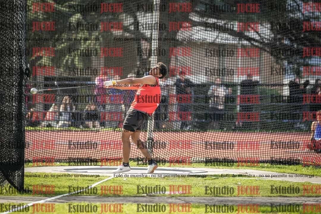 Fotos del lanzamiento de martillo de varones